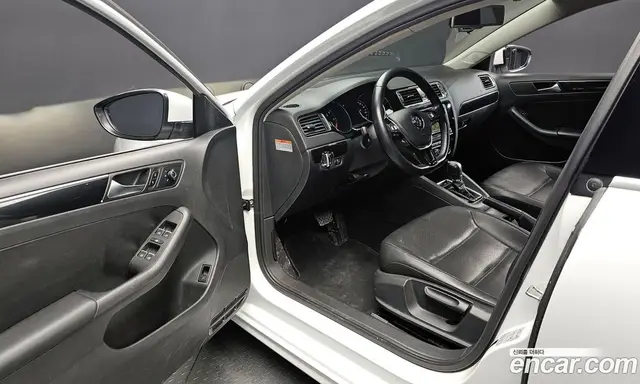 Volkswagen Jetta 2015 2.0 автомат (гидро), миниатюра 11 Volkswagen Jetta 2015 2.0 автомат (гидро), миниатюра 11