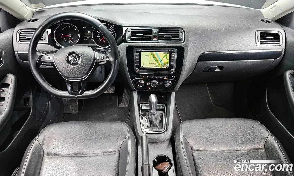 Volkswagen Jetta 2015 2.0 автомат (гидро), фото 7 Volkswagen Jetta 2015 2.0 автомат (гидро), фото 7