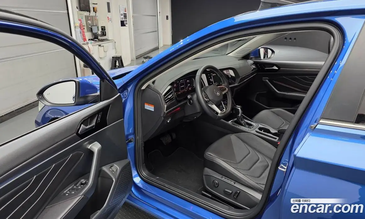Volkswagen Jetta 2023 1.5 автомат (гидро), фото 13 Volkswagen Jetta 2023 1.5 автомат (гидро), фото 13