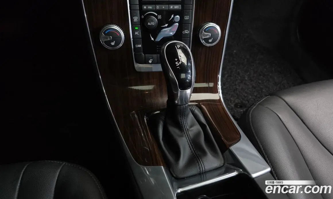 Volvo S60 2018 2.0 автомат (гидро), фото 12