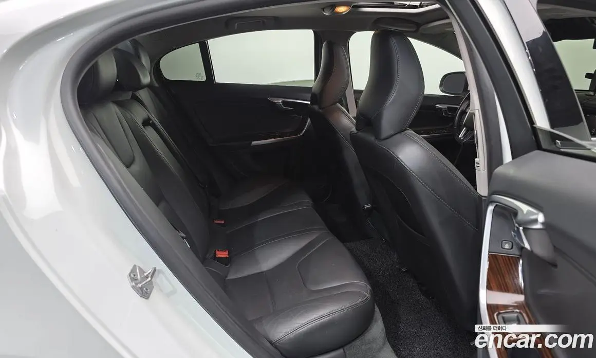 Volvo S60 2018 2.0 автомат (гидро), фото 18