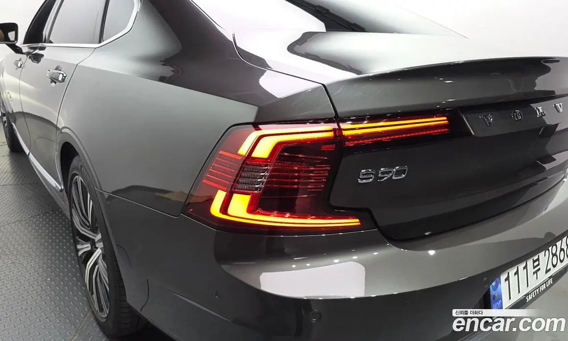 Volvo S90 2023 2.0 автомат (гидро), фото 9 Volvo S90 2023 2.0 автомат (гидро), фото 9