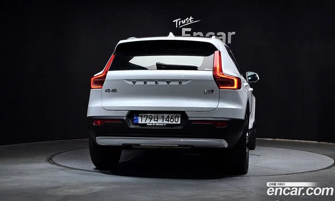 Volvo XC40 2022 2.0 автомат (гидро), фото 4