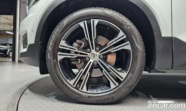 Volvo XC40 2022 2.0 автомат (гидро), миниатюра 5