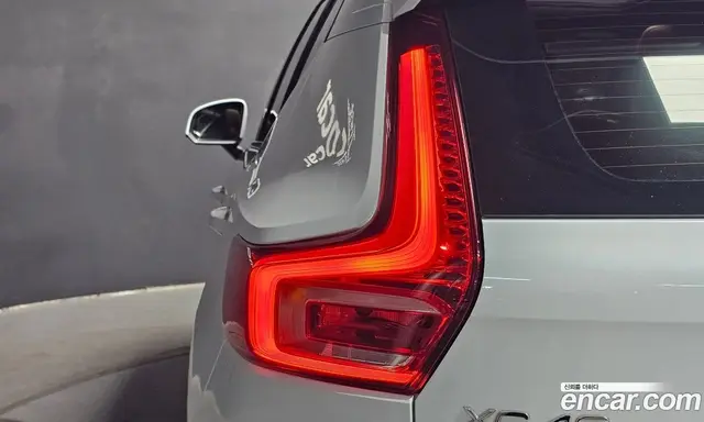 Volvo XC40 2022 2.0 автомат (гидро), миниатюра 9