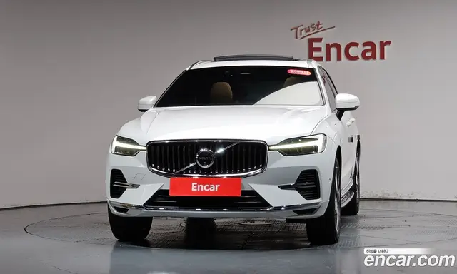 Volvo XC60 2024 2.0 автомат (гидро), миниатюра 2 Volvo XC60 2024 2.0 автомат (гидро), миниатюра 2