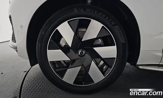 Volvo XC60 2024 2.0 автомат (гидро), миниатюра 4 Volvo XC60 2024 2.0 автомат (гидро), миниатюра 4