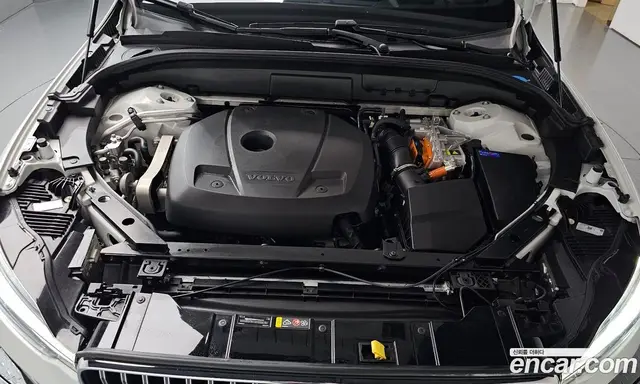 Volvo XC60 2024 2.0 автомат (гидро), миниатюра 5 Volvo XC60 2024 2.0 автомат (гидро), миниатюра 5
