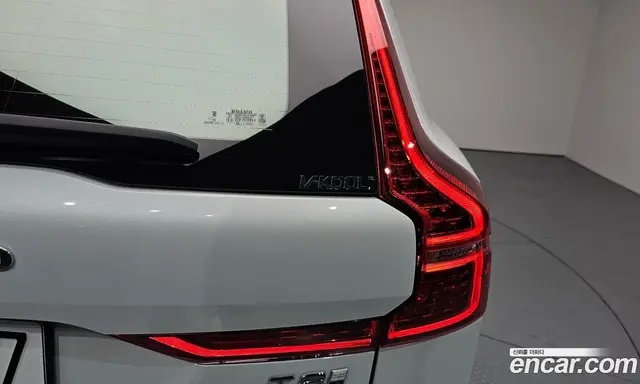 Volvo XC60 2024 2.0 автомат (гидро), миниатюра 8 Volvo XC60 2024 2.0 автомат (гидро), миниатюра 8