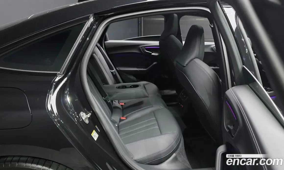 Audi A5 2025 2.0 автомат (гидро), фото 17