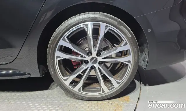 Audi A5 2025 2.0 автомат (гидро), миниатюра 6