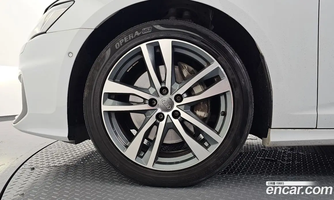 Audi A6 2021 3.0 автомат (гидро), фото 4 Audi A6 2021 3.0 автомат (гидро), фото 4