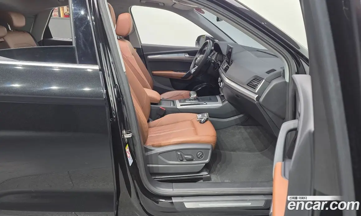 Audi Q5 2023 2.0 автомат (гидро), фото 16