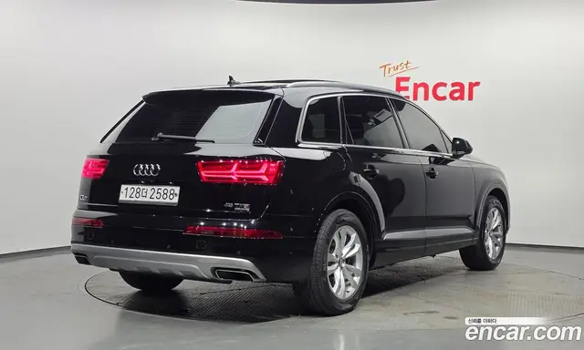 Audi Q7 2019 2.0 автомат (гидро), миниатюра 2