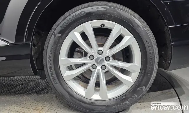 Audi Q7 2019 2.0 автомат (гидро), миниатюра 7
