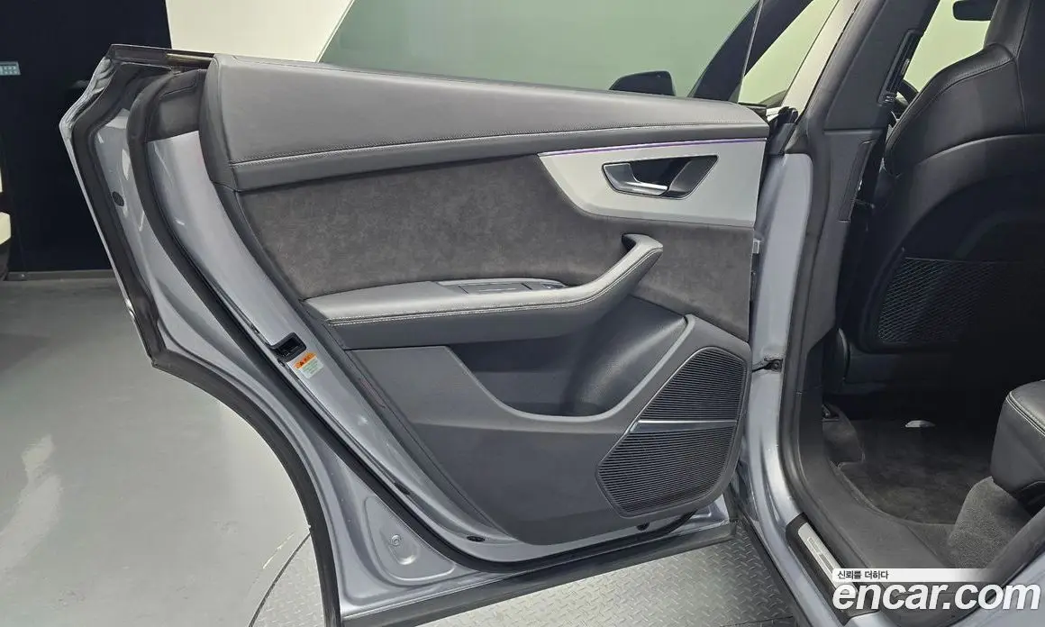 Audi Q8 2021 3.0 автомат (гидро), фото 14
