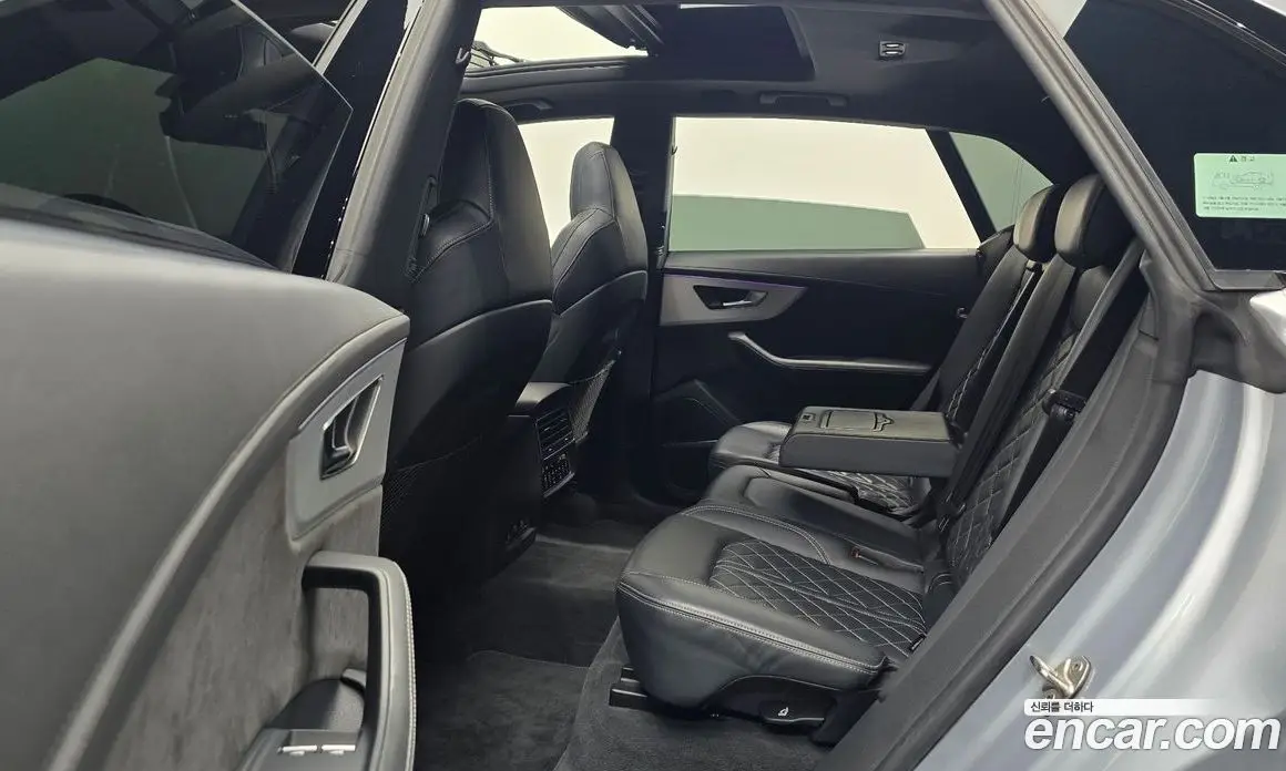 Audi Q8 2021 3.0 автомат (гидро), фото 17