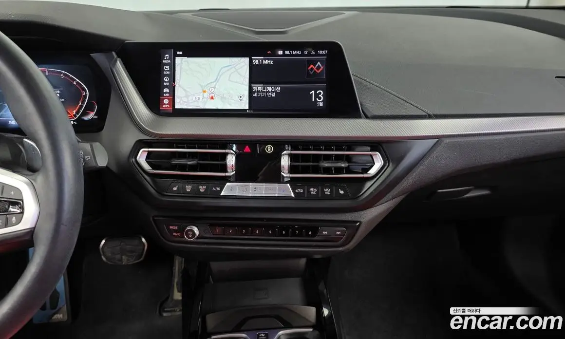 BMW 1 серия 2021 2.0 автомат (гидро), фото 20