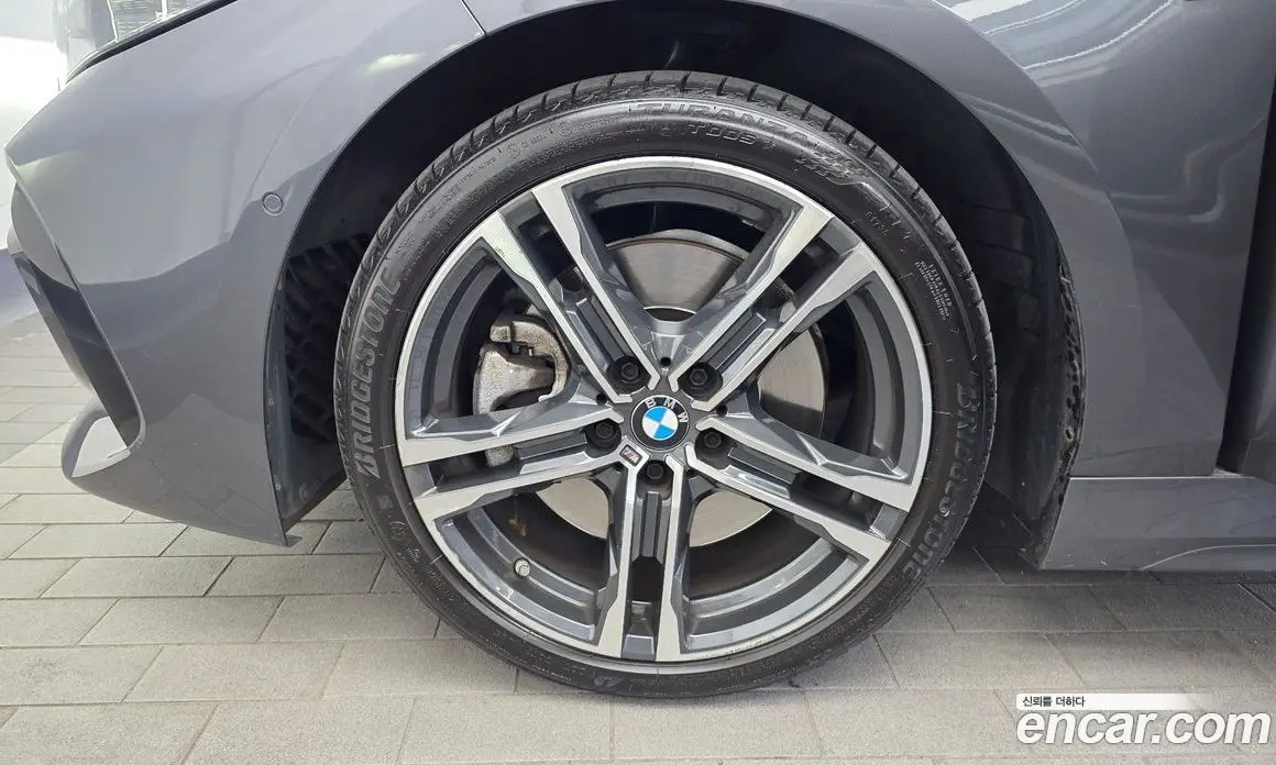 BMW 1 серия 2021 2.0 автомат (гидро), фото 5
