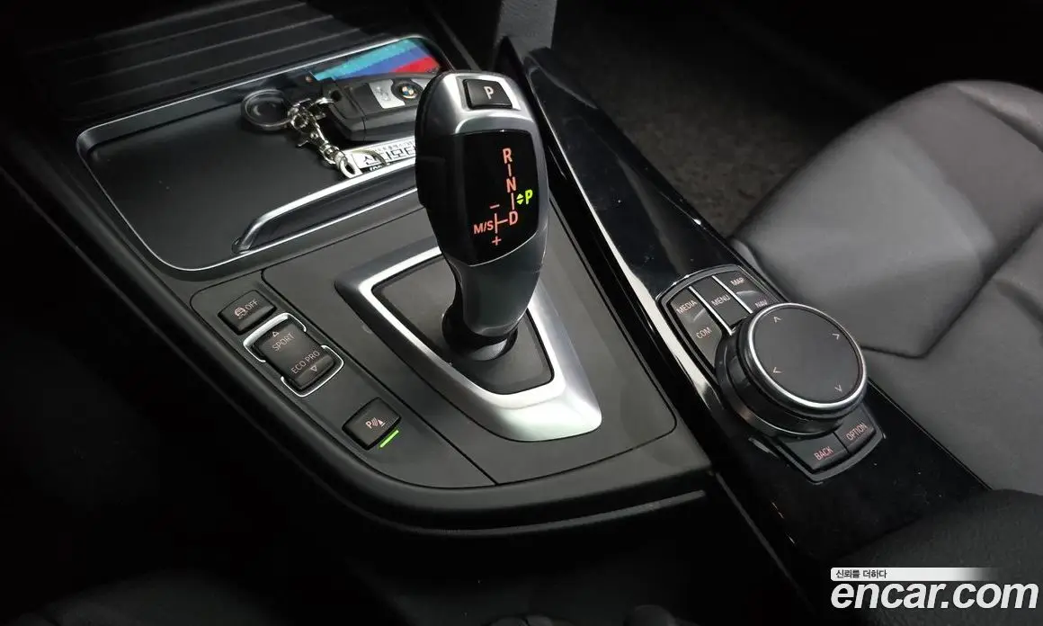 BMW 3 серия 2018 2.0 автомат (гидро), фото 11