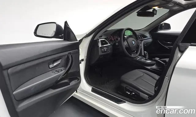 BMW 3 серия 2018 2.0 автомат (гидро), миниатюра 12