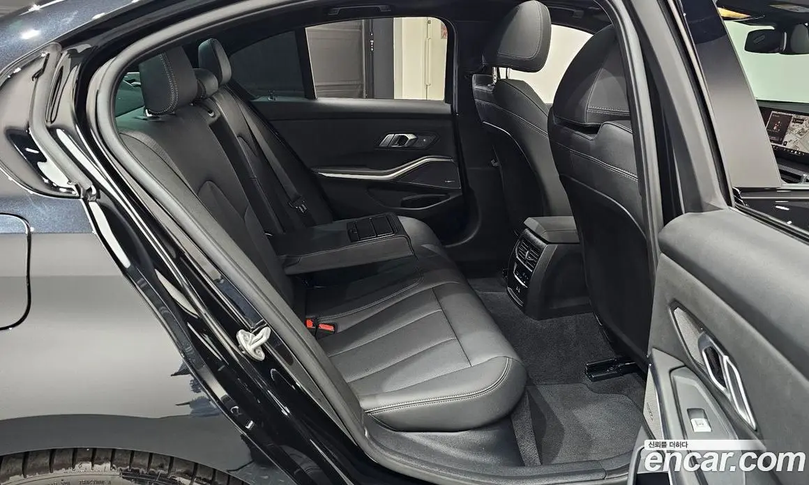 BMW 3 серия 2025 2.0 автомат (гидро), фото 17 BMW 3 серия 2025 2.0 автомат (гидро), фото 17