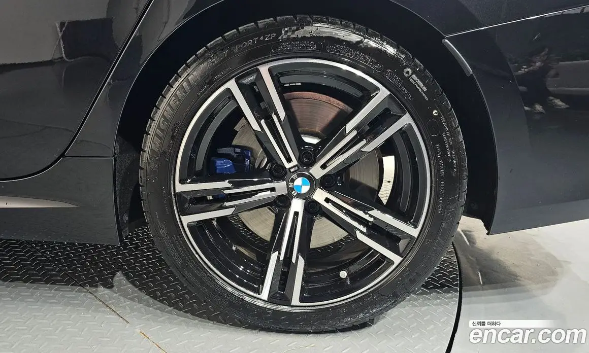 BMW 3 серия 2025 2.0 автомат (гидро), фото 7 BMW 3 серия 2025 2.0 автомат (гидро), фото 7