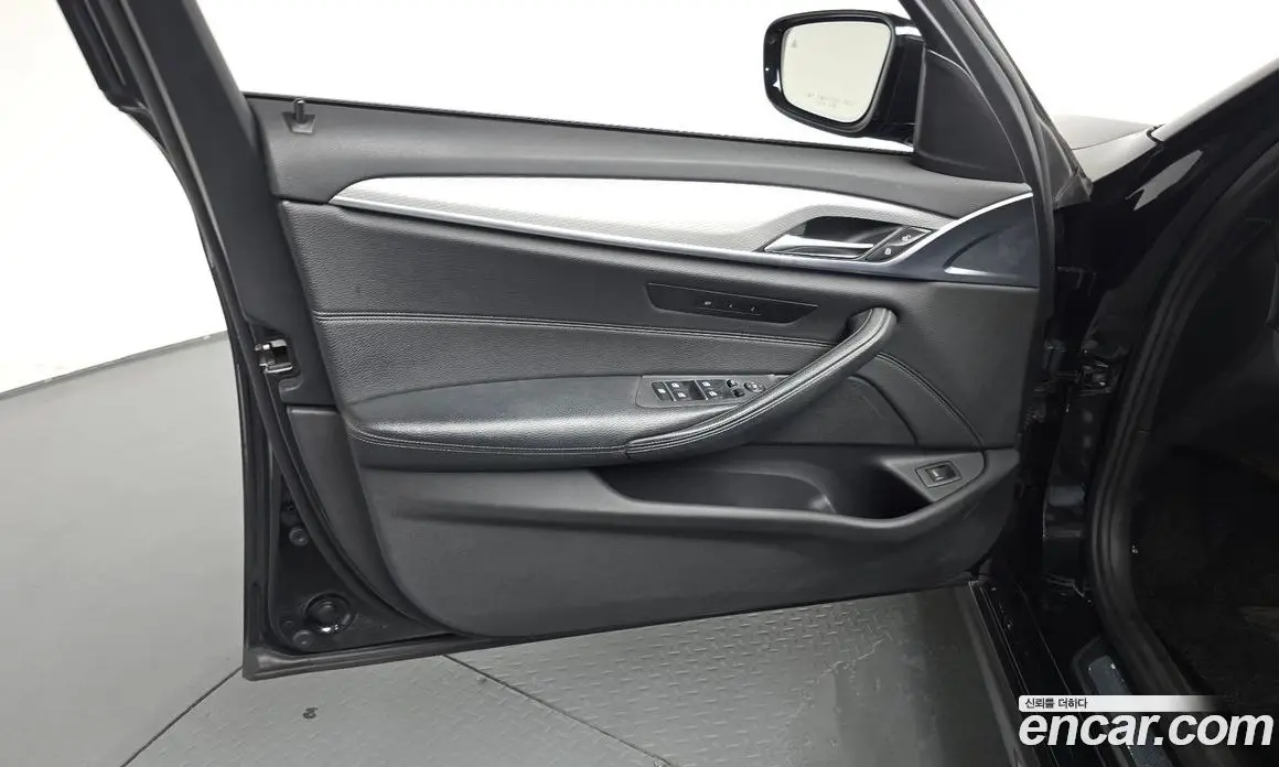 BMW 5 серия 2017 2.0 автомат (гидро), фото 13