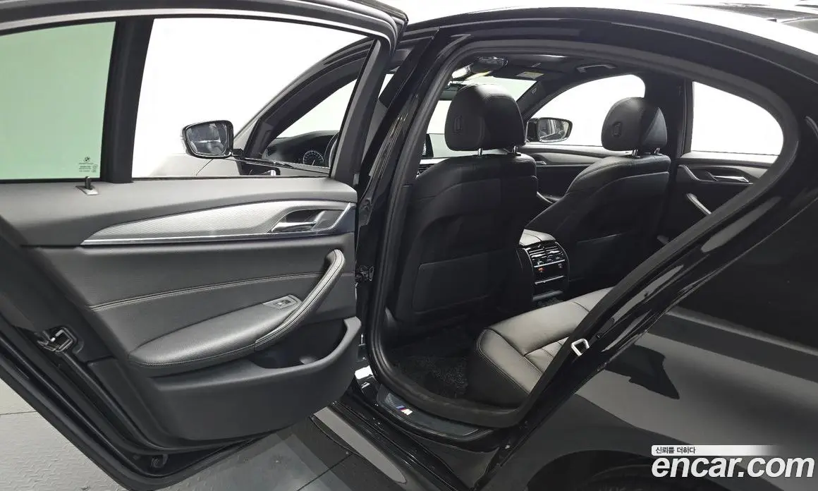 BMW 5 серия 2017 2.0 автомат (гидро), фото 15