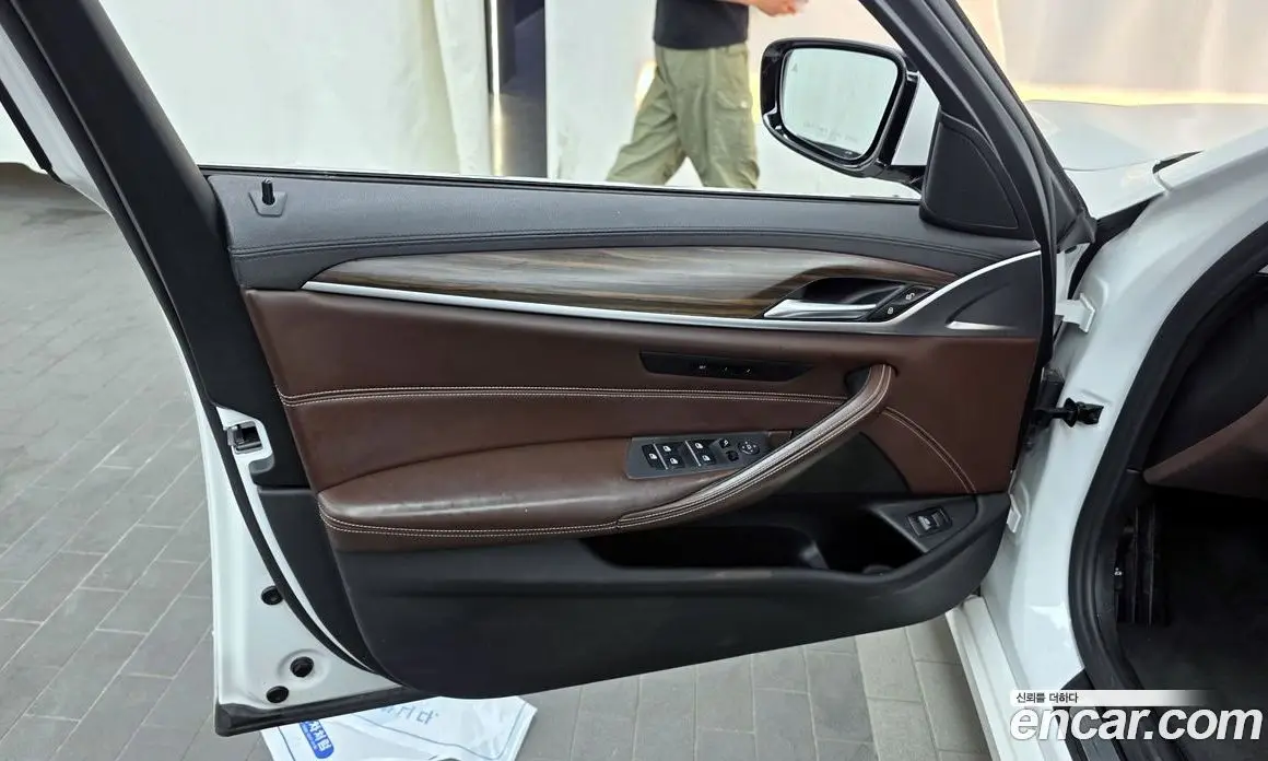 BMW 5 серия 2019 2.0 автомат (гидро), фото 14