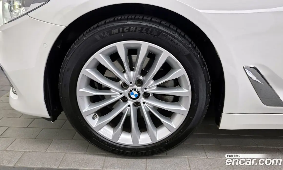 BMW 5 серия 2019 2.0 автомат (гидро), фото 5