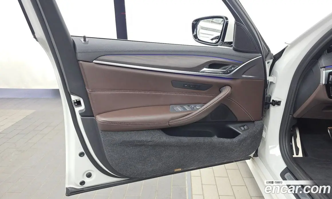 BMW 5 серия 2019 2.0 автомат (гидро), фото 14 BMW 5 серия 2019 2.0 автомат (гидро), фото 14