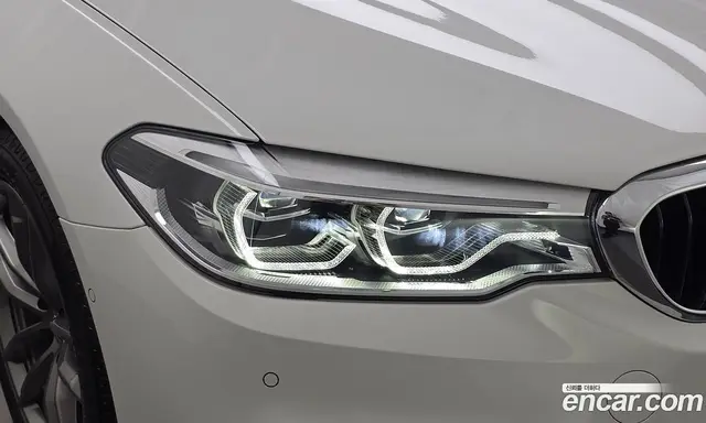 BMW 5 серия 2019 2.0 автомат (гидро), миниатюра 8 BMW 5 серия 2019 2.0 автомат (гидро), миниатюра 8