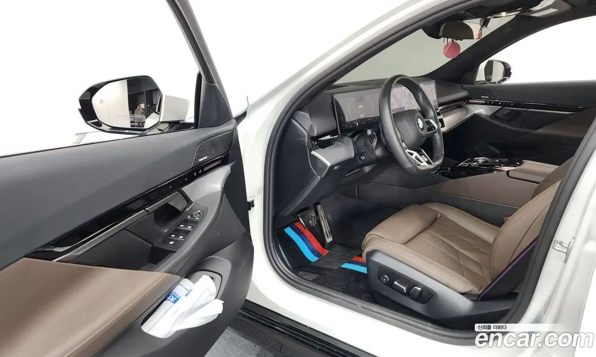 BMW 5 серия 2024 2.0 автомат (гидро), фото 13 BMW 5 серия 2024 2.0 автомат (гидро), фото 13