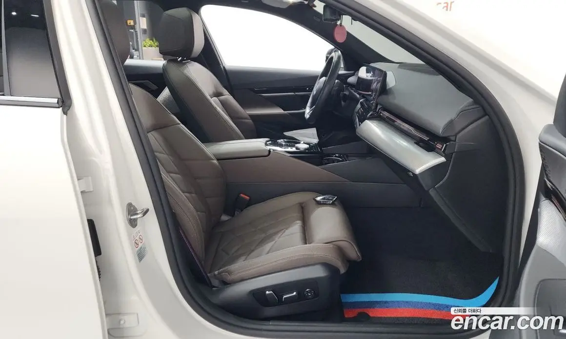 BMW 5 серия 2024 2.0 автомат (гидро), фото 16 BMW 5 серия 2024 2.0 автомат (гидро), фото 16