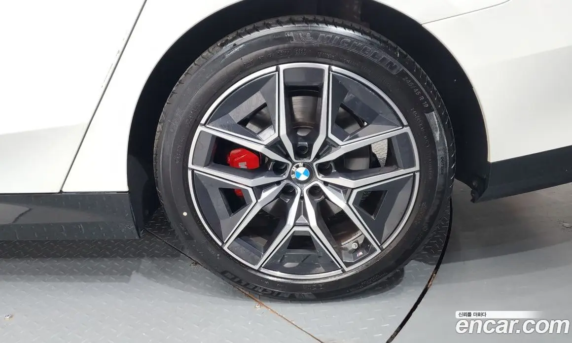 BMW 5 серия 2024 2.0 автомат (гидро), фото 7 BMW 5 серия 2024 2.0 автомат (гидро), фото 7