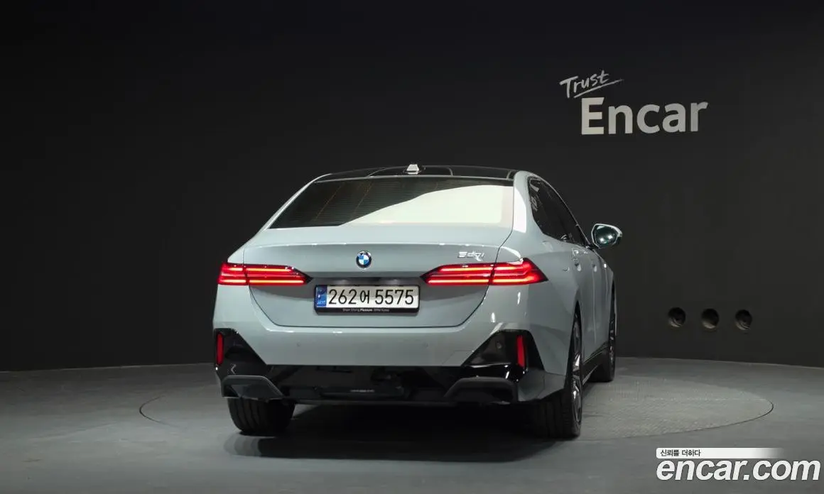 BMW 5 серия 2024 2.0 автомат (гидро), фото 4