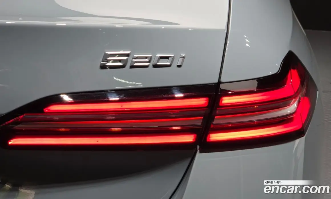 BMW 5 серия 2024 2.0 автомат (гидро), фото 9