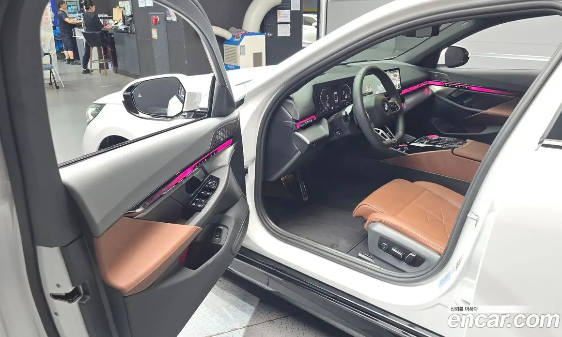 BMW 5 серия 2026 2.0 автомат (гидро), фото 13