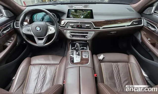 BMW 7 серия 2017 4.4 автомат (гидро), миниатюра 10 BMW 7 серия 2017 4.4 автомат (гидро), миниатюра 10