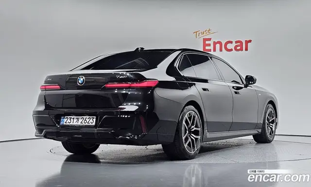 BMW 7 серия, 2024, 34 899 км