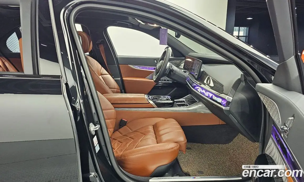 BMW 7 серия 2024 3.0 автомат (гидро), фото 16