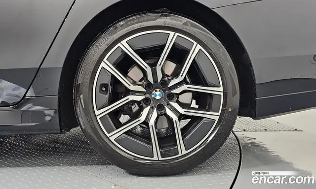 BMW 7 серия 2024 3.0 автомат (гидро), миниатюра 6