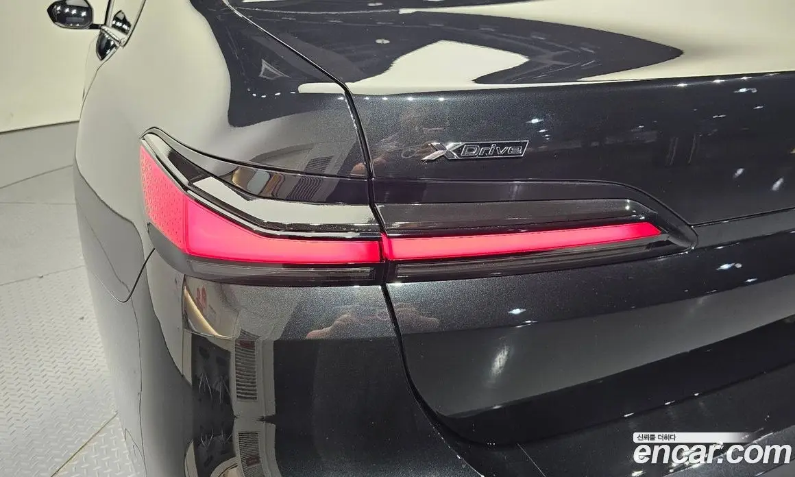 BMW 7 серия 2024 3.0 автомат (гидро), фото 8