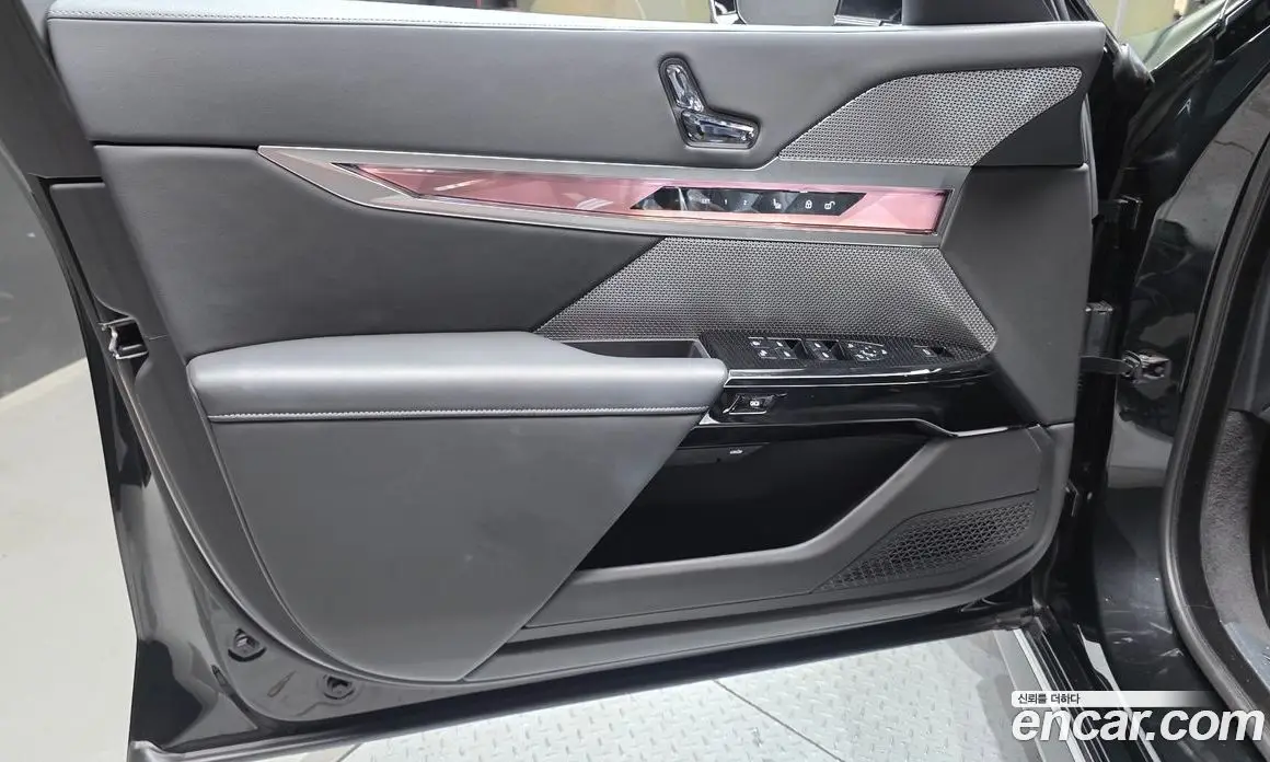 BMW 7 серия 2025 3.0 автомат (гидро), фото 14