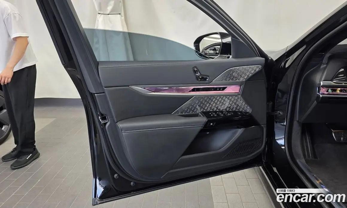 BMW 7 серия 2026 3.0 автомат (гидро), фото 14 BMW 7 серия 2026 3.0 автомат (гидро), фото 14
