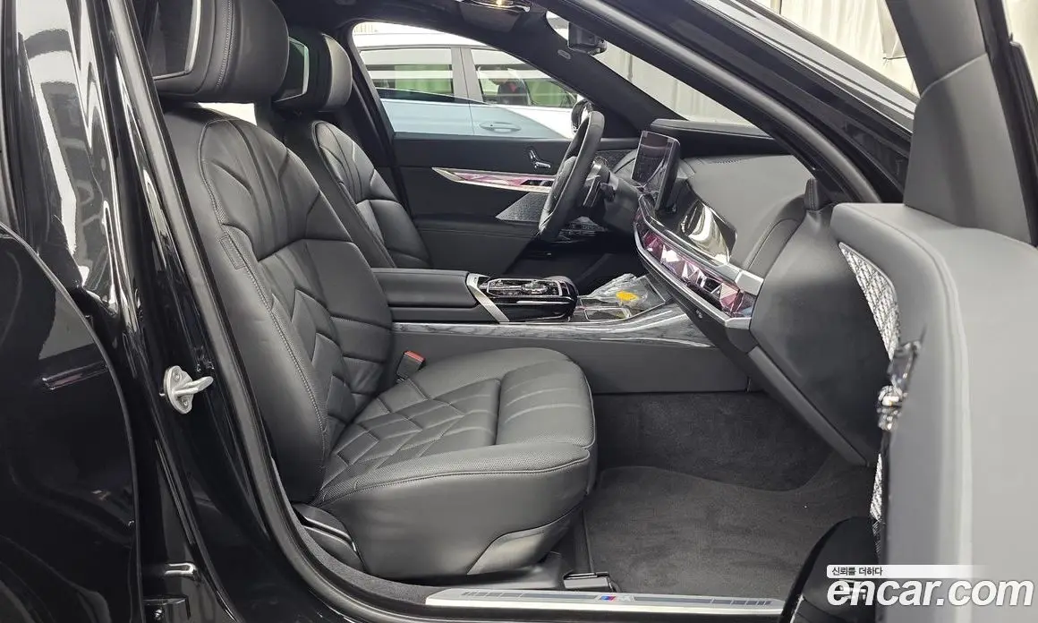 BMW 7 серия 2026 3.0 автомат (гидро), фото 17 BMW 7 серия 2026 3.0 автомат (гидро), фото 17
