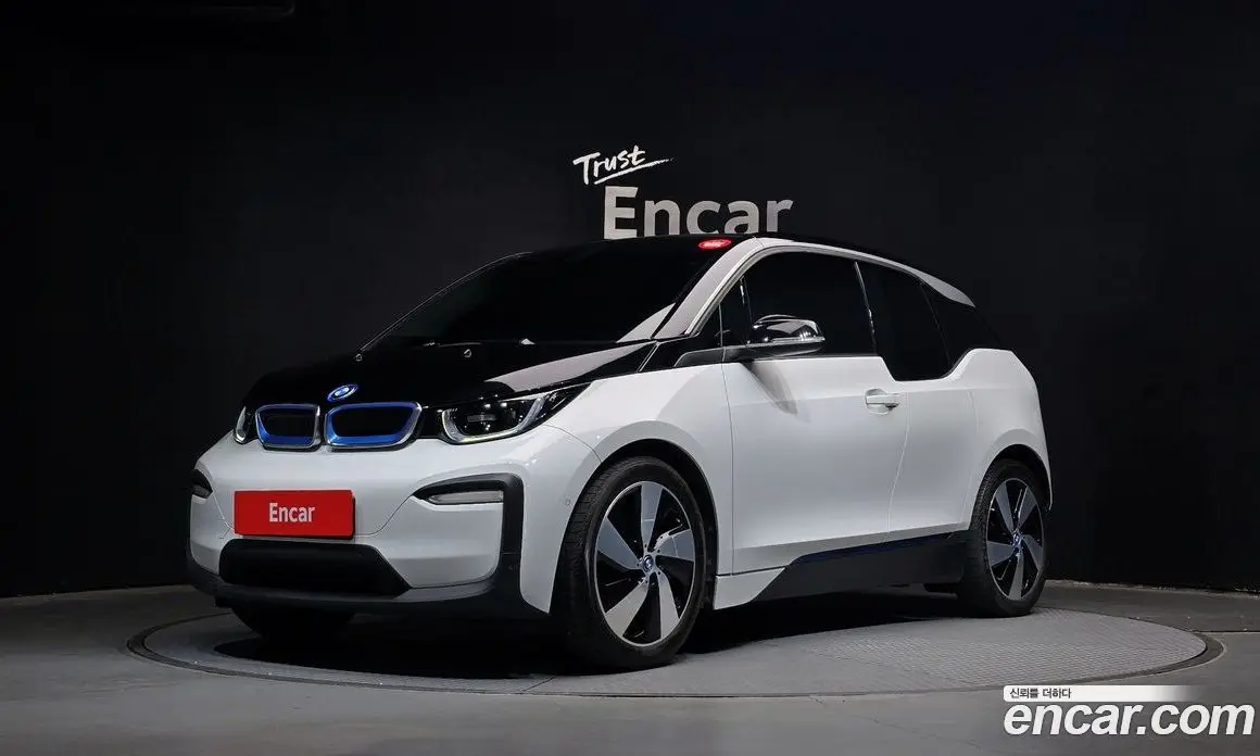 BMW i3 2018 автомат (гидро), фото 1 BMW i3 2018 автомат (гидро), фото 1