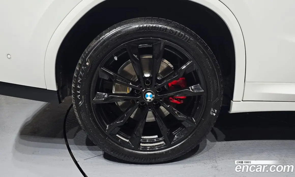 BMW X4 2025 2.0 автомат (гидро), фото 5 BMW X4 2025 2.0 автомат (гидро), фото 5