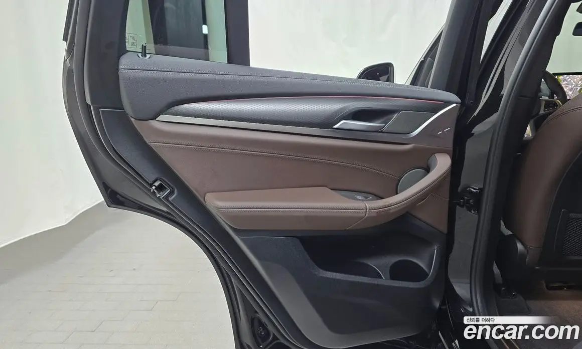 BMW X4 2025 2.0 автомат (гидро), фото 14